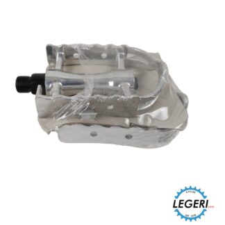 Pedals for toe-clips