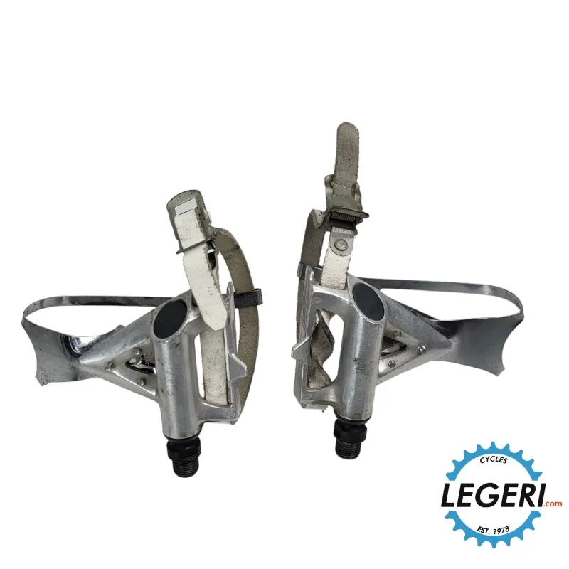 Shimano 105 pd-1055 Pedals with Toe clips LL